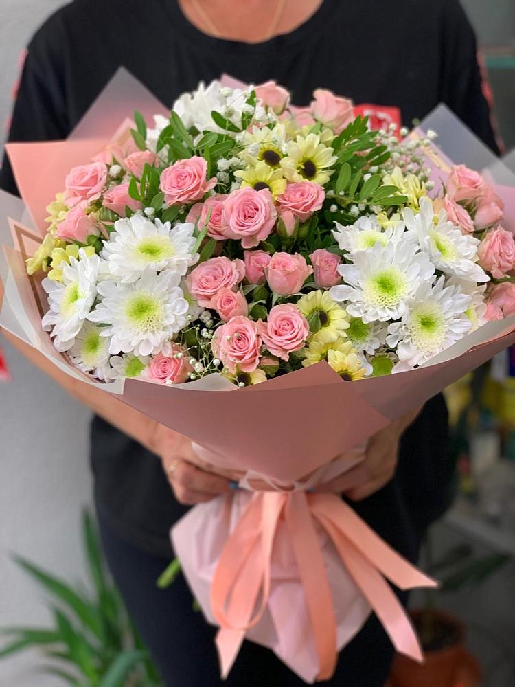 Букет цветов из: Розы и Хризантемы в Горшечное