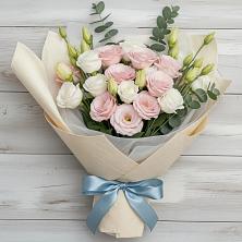 Букет цветов из:  Лизиантусы в Горшечное