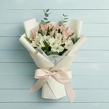 Букет цветов из:  Альстромерии в Горшечное