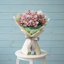 Букет цветов из:  Орхидеи и Розы в Горшечное