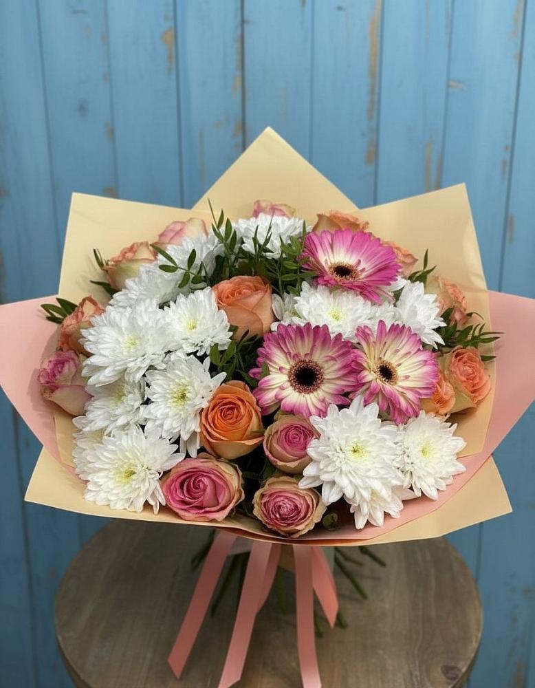Букет цветов из: Розы, Герберы и Хризантемы в Горшечное