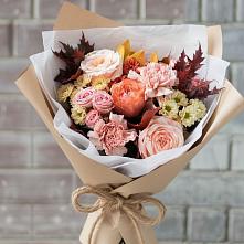 Букет цветов из:  Гвоздики, Хризантемы и Розы в Горшечное
