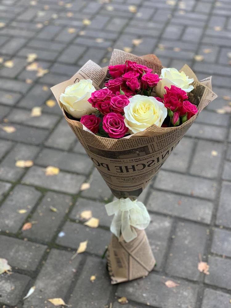 Букет цветов из: Розы в Горшечное