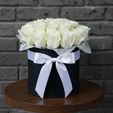 Цветочная композиция из Розы в шляпной коробке в Горшечное